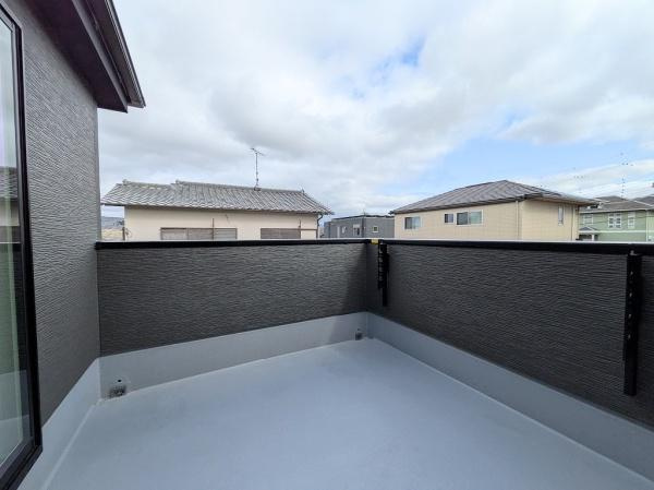 【バルコニー】