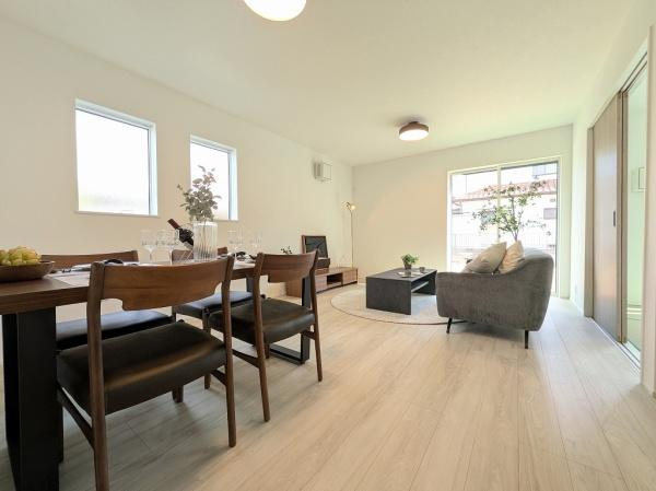 【居間・リビング】