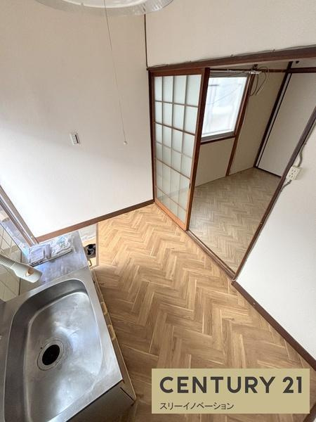 河野文化のエントランス|★明るい室内★