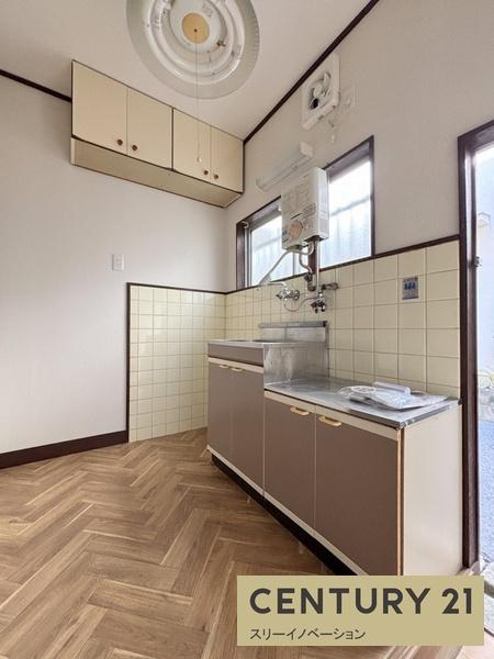 河野文化のキッチン|★窓付きです★