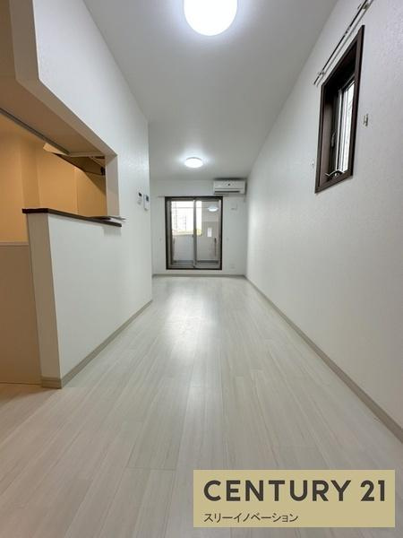 メゾン山本2の居間・リビング|★ゆったりリビング★