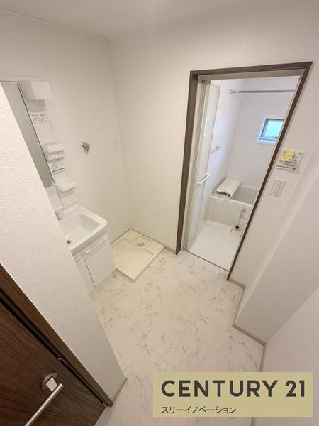 メゾン山本2の洗面所|★ゆったりめな脱衣所★