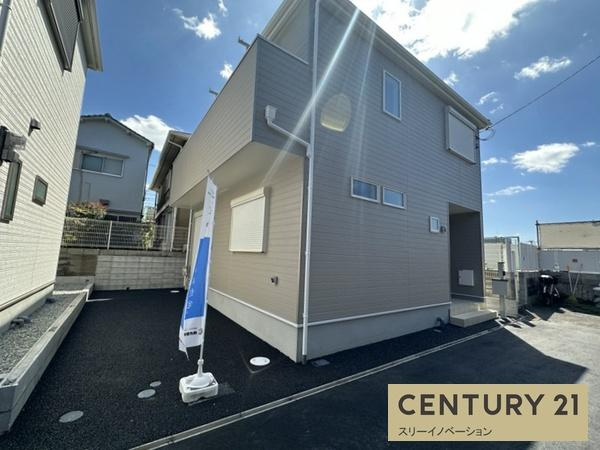 南恩加島6丁目中古戸建の前面道路含む現地写真