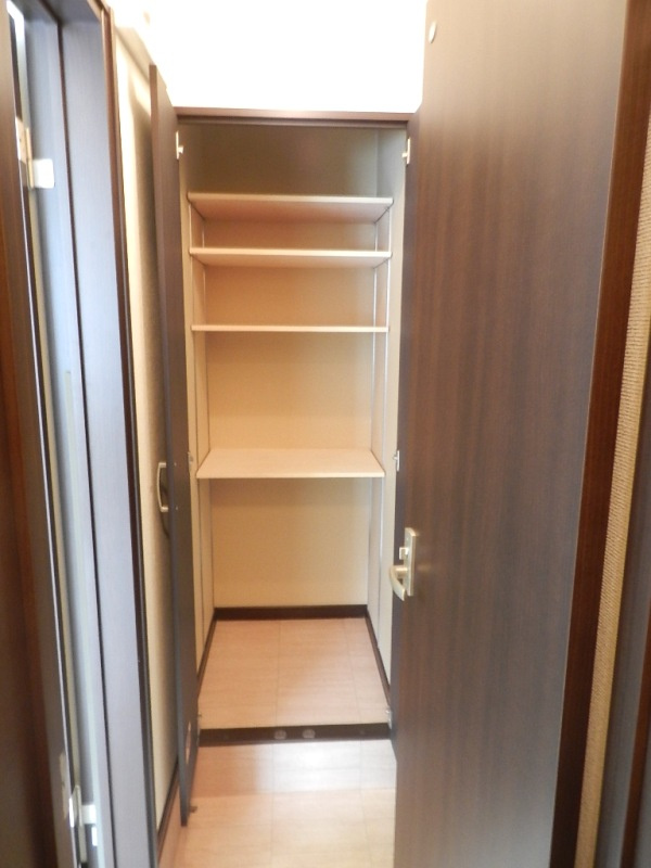 ラフィネ・コートの収納