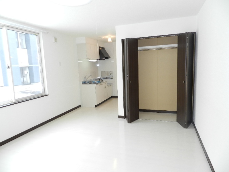 ラフィネ・コートの居間・リビング