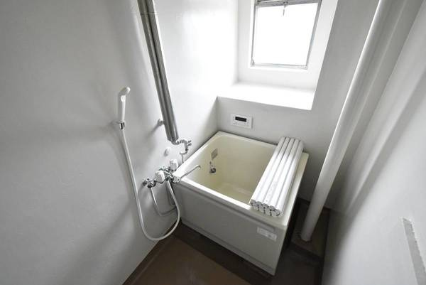 ビレッジハウス富山南2号棟の浴室|ビレッジハウスの同一物件・同一タイプの間取りの写真です