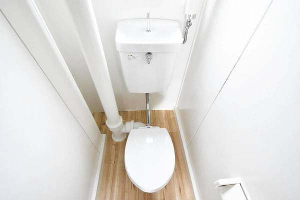 ビレッジハウス富山南2号棟のトイレ|ビレッジハウスの同一物件・同一タイプの間取りの写真です