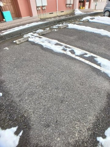 パールメゾン壱番館の駐車場