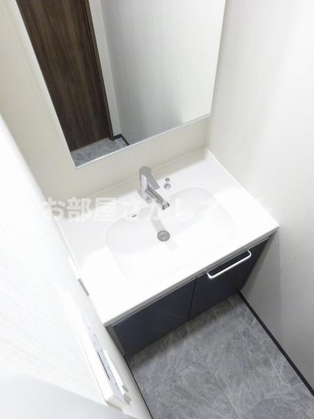 ＡＺＥＳＴ関内【おとり物件なし】#学生・社会人にオススメ！初期費用分割払いOK！の洗面所