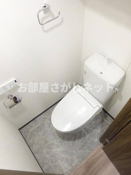 ＡＺＥＳＴ関内【おとり物件なし】#学生・社会人にオススメ！初期費用分割払いOK！のトイレ