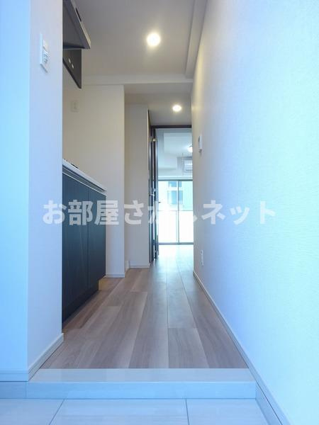 ＡＺＥＳＴ関内【おとり物件なし】#学生・社会人にオススメ！初期費用分割払いOK！の玄関