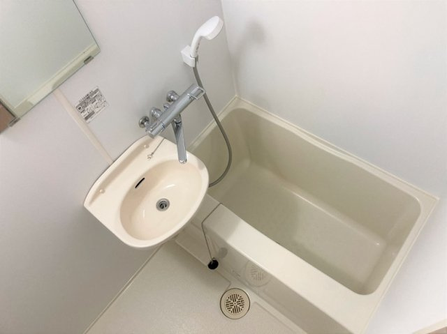 レオパレス曙の浴室|浴室乾燥機能付き！