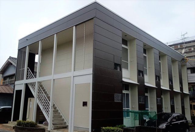 レオパレス花つるみ