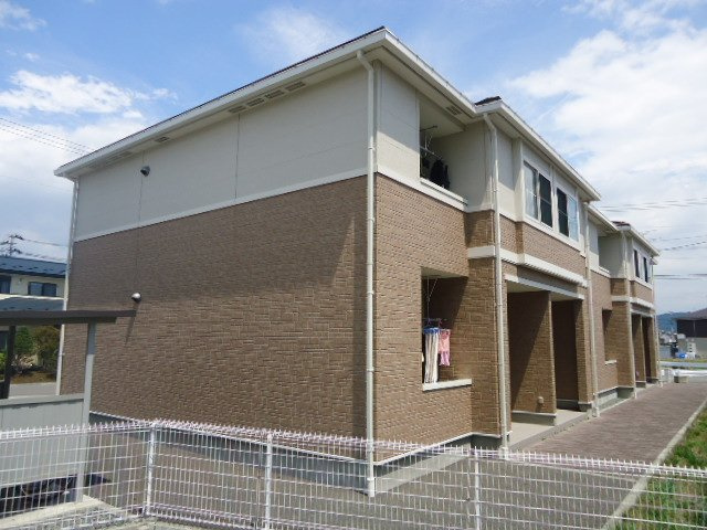 ピースフルの外観|外観写真（昼）