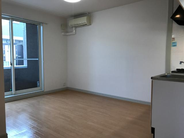 ピースフルの内装|リビング