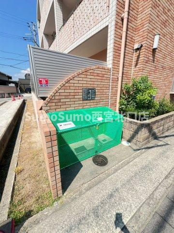 パルシオ甲東園の外観