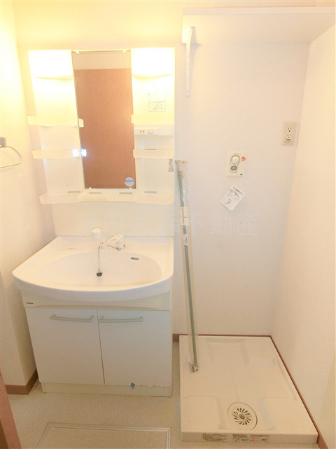 グリーンフォレストⅡの洗面所