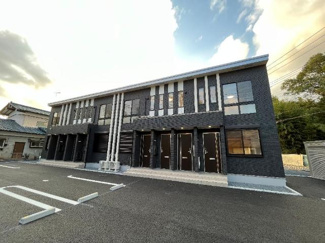 【駐車場】 | avenir(アヴェニール) | 外観写真（昼）