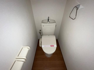 【トイレ】 | Ｊｅ　ｌｅ　ｐｒｅｎｄｓ　(ジュルプラン） | シャワー付トイレ