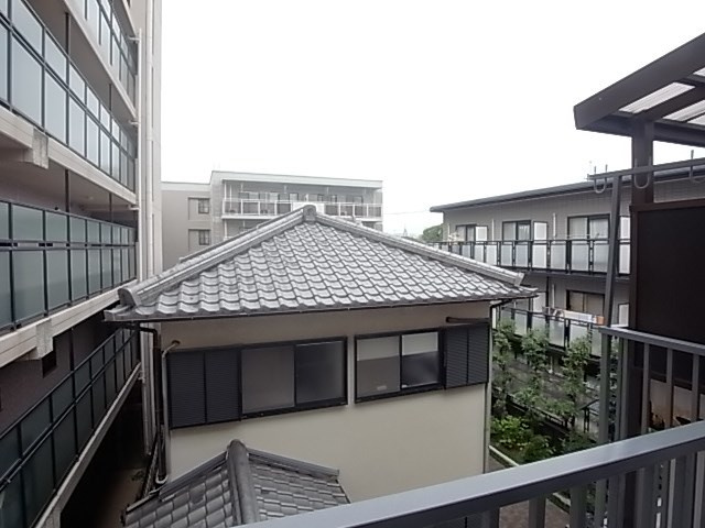 アーネスト坂田の展望