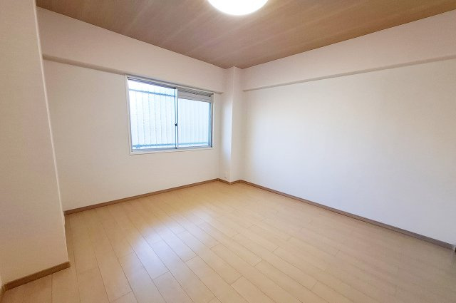 堺東グリーンハイツの寝室|洋室1