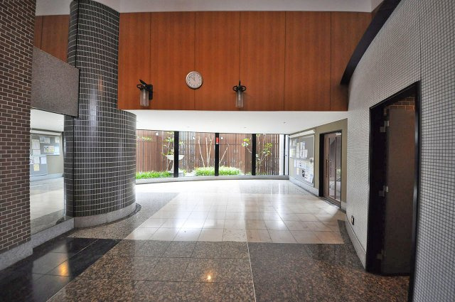 APAガーデンスプリングス鳳のロビー|エントランスホール