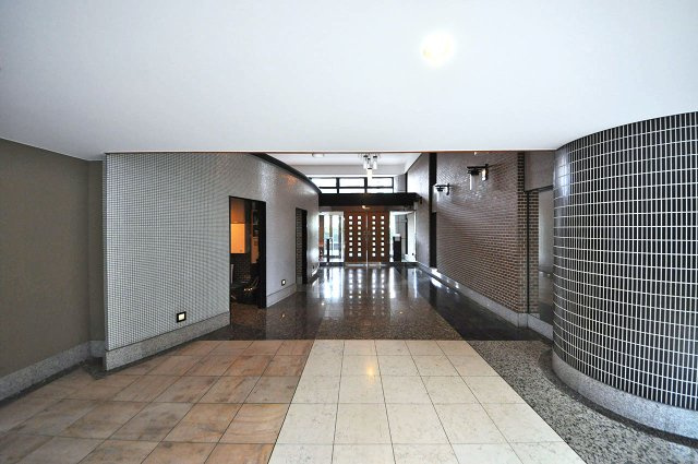 APAガーデンスプリングス鳳のエントランス|エントランスホール