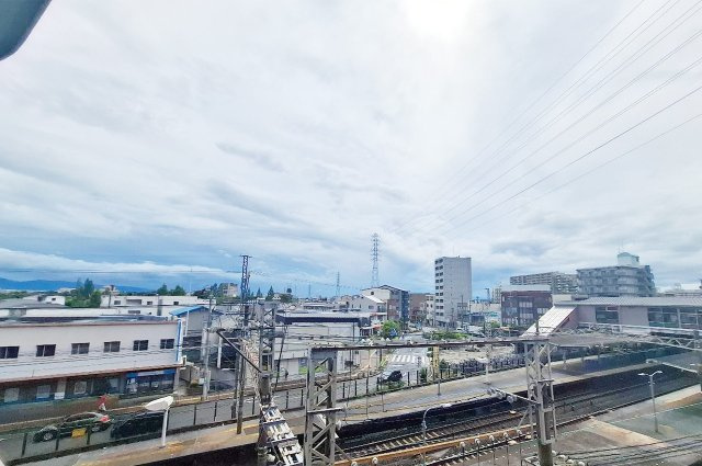 ディオ・フェルティ白鷺の展望|4階からの眺望は遮るものが少なく開放感があり、遠くまで見渡せる心地よい景色が広がります。