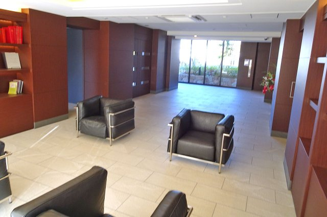 グランクラッセ上野芝向ヶ丘のロビー|ロビー