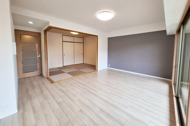 ソフィア泉ヶ丘パークヴェールの居間・リビング|LDK