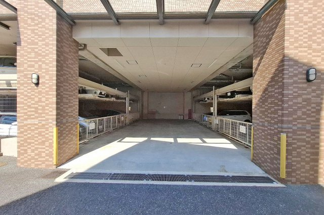 ルネフェリアス堺鳳の駐車場|駐車場