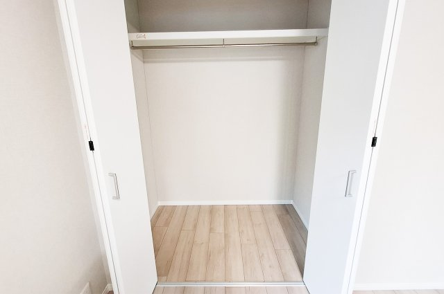 新檜尾台第2次住宅2号棟の収納|リビング内クローゼット