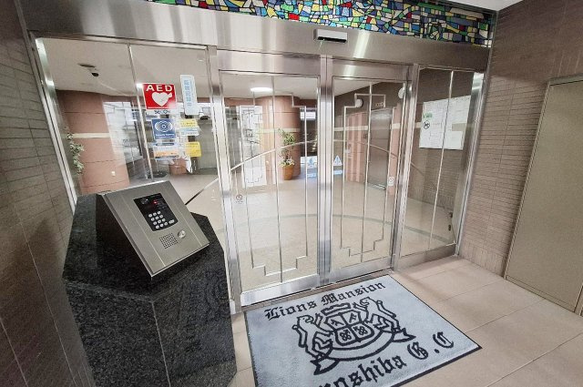 ライオンズマンション上野芝ガーデンシティの防犯設備|オートロックシステム