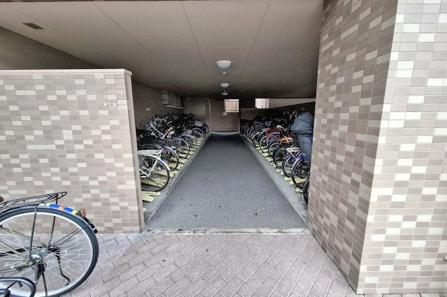 ライオンズマンション上野芝ガーデンシティの駐輪場|駐輪場