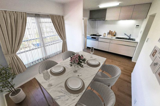 泉北茶山台第一次住宅九号棟の居間・リビング|DK バーチャルステージング（実際には家具はついていません）