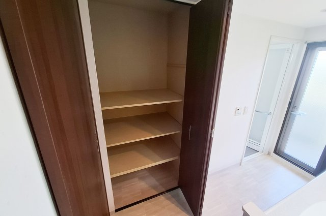 堺・泉北光明池城山公園シンシアの収納|洗面室：リネン庫