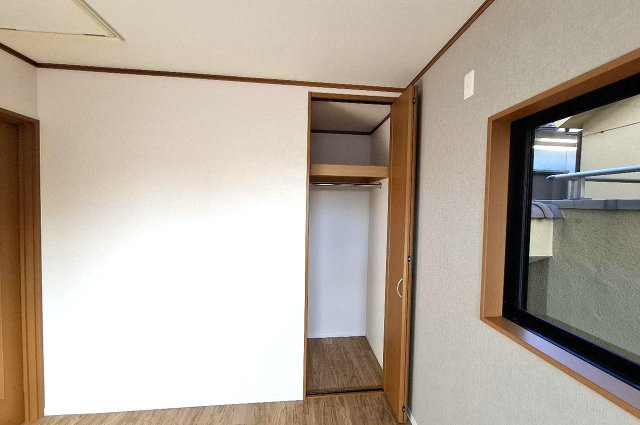 堺市中区福田の収納|洋室（3）クローゼット。