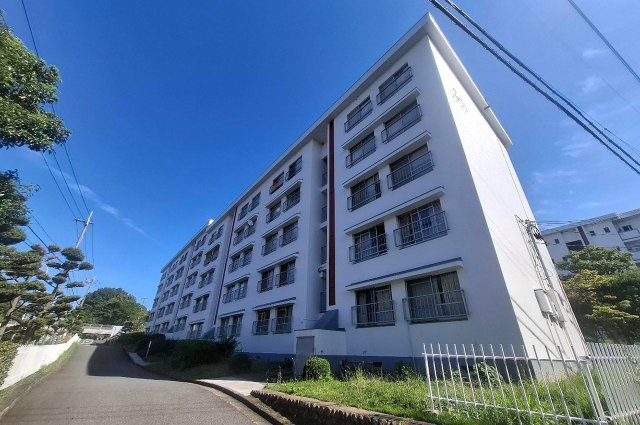 泉北茶山台第1次住宅11号棟の外観|外観は落ち着いています