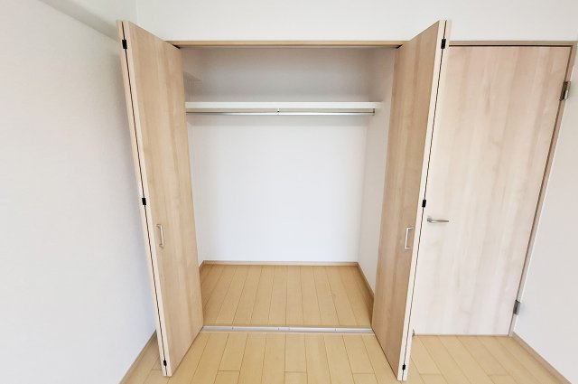 泉北星和台コーポラスの収納|洋室2クローゼット：新調済みです。