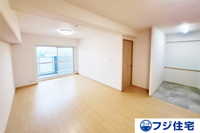 泉北星和台コーポラスの居間・リビング|LDK約15.5帖