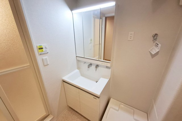 泉北星和台コーポラスの独立洗面台|洗面室：洗面化粧台を新調済み。