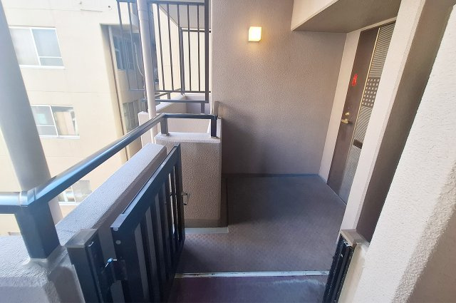 ユニライフ泉北深井駅前の玄関|ポーチ