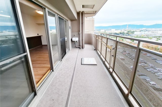 ディーレスティア堺・光明池のバルコニー|バルコニー：LDK側（南西）