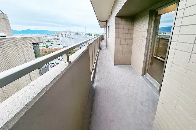 ディーレスティア堺・光明池のバルコニー|ルコニー：洋室1・2・3側（南東）