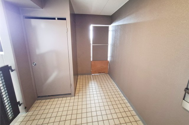 ディーレスティア堺・光明池の玄関|ポーチ