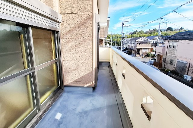 堺市南区御池台４丁のバルコニー|バルコニー：南向きにつき日当たり良好です。