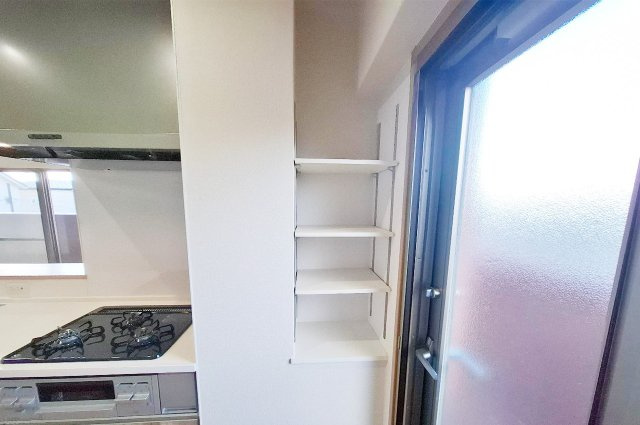 エスリード藤井寺の収納|キッチン可動棚