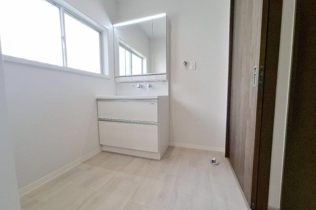 大阪狭山市大野台６丁目の独立洗面台|洗面室：洗面化粧台新調