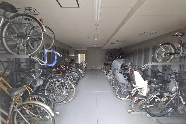 サンメゾン堺浅香駅前の駐輪場|駐輪場