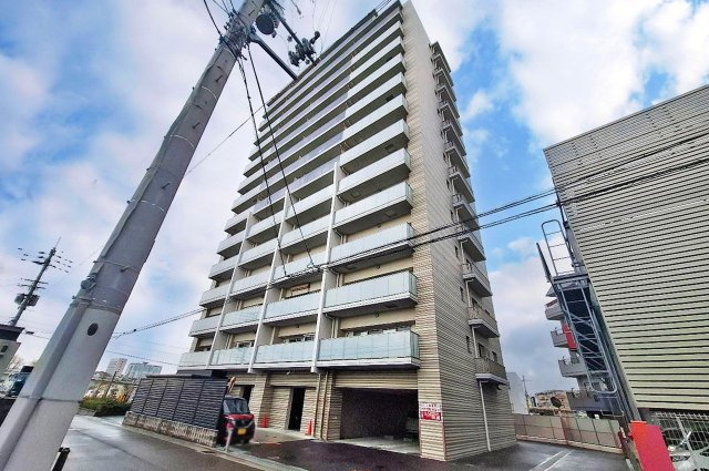 サンメゾン堺浅香駅前の外観